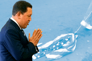 Осознавая всю сложность собственного положения, Чавес решил апеллировать прямо к высшим силам, заявив, что Бог – на стороне Венесуэлы