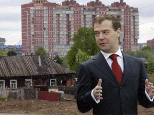 В последнее время выражается много опасений по поводу позиции президента Медведева из-за его либеральных симпатий – на самом деле речь идет не об опасениях, а о прямой угрозе безопасности страны