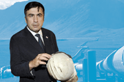 Саакашвили прекрасно понимает связанность судеб всех антироссийских проектов вокруг России. Стоит изолировать их друг от друга, как они начнут чахнуть и рассыпаться