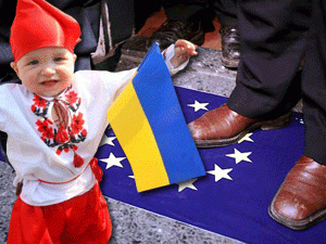 Геополитически Украина может в лучшем случае ассоциироваться с «Восточной Европой», аморфными, двойственного влияния образованиями, которые не «периферийны», но и не являются частью «старой Европы»